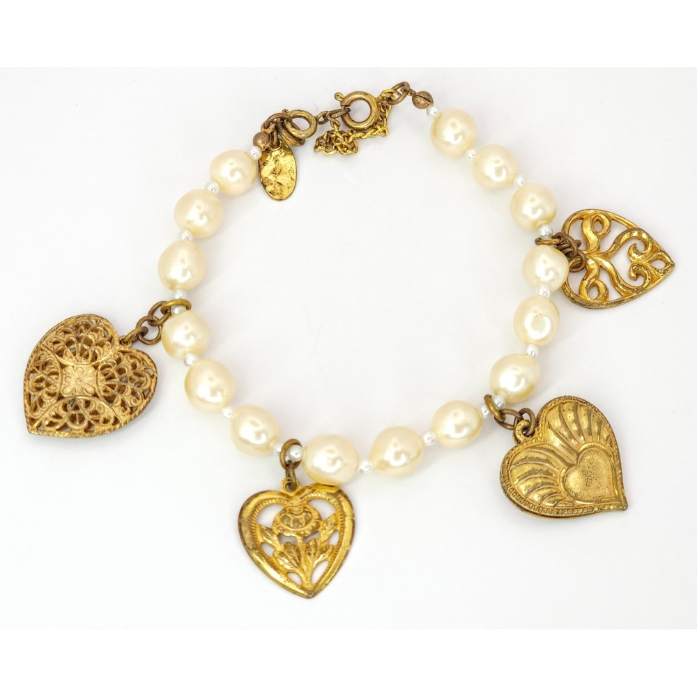 Signed Vtg‎ Miriam Haskell Faux Pearl Heart Charm Bracelet Gold Tone Filligree - Picture 2 of 15